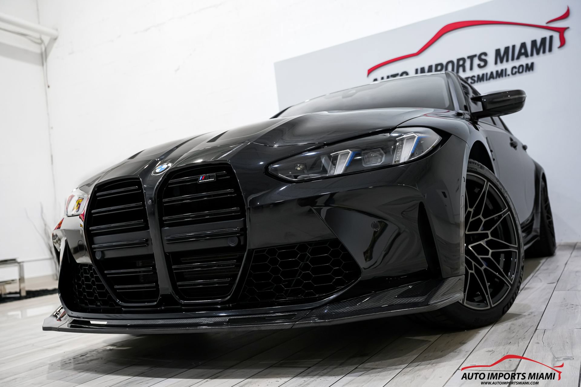 Used 2025 BMW M3 Competition w/ Executive Package image 2