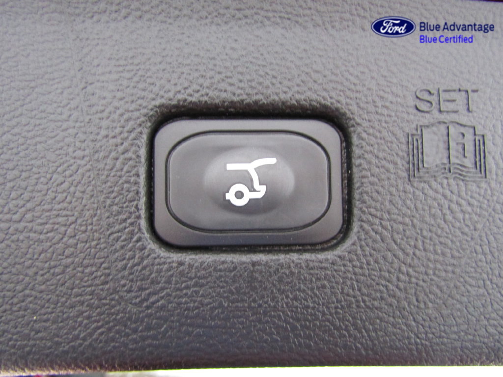 Certified 2024 Ford Edge ST-Line AWD/4WD image 25