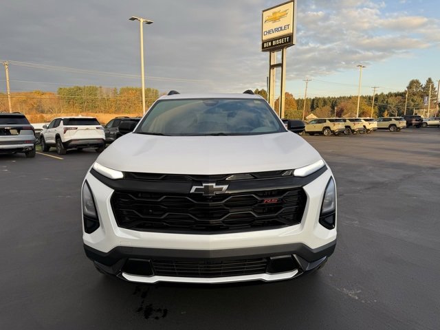 New 2026 Chevrolet Equinox RS w/ LPO, Floor Liner Package image 3