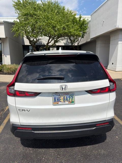 Used 2023 Honda CR-V LX image 2