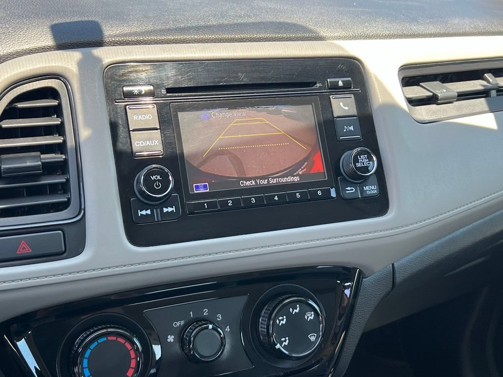 Used 2017 Honda HR-V LX image 32