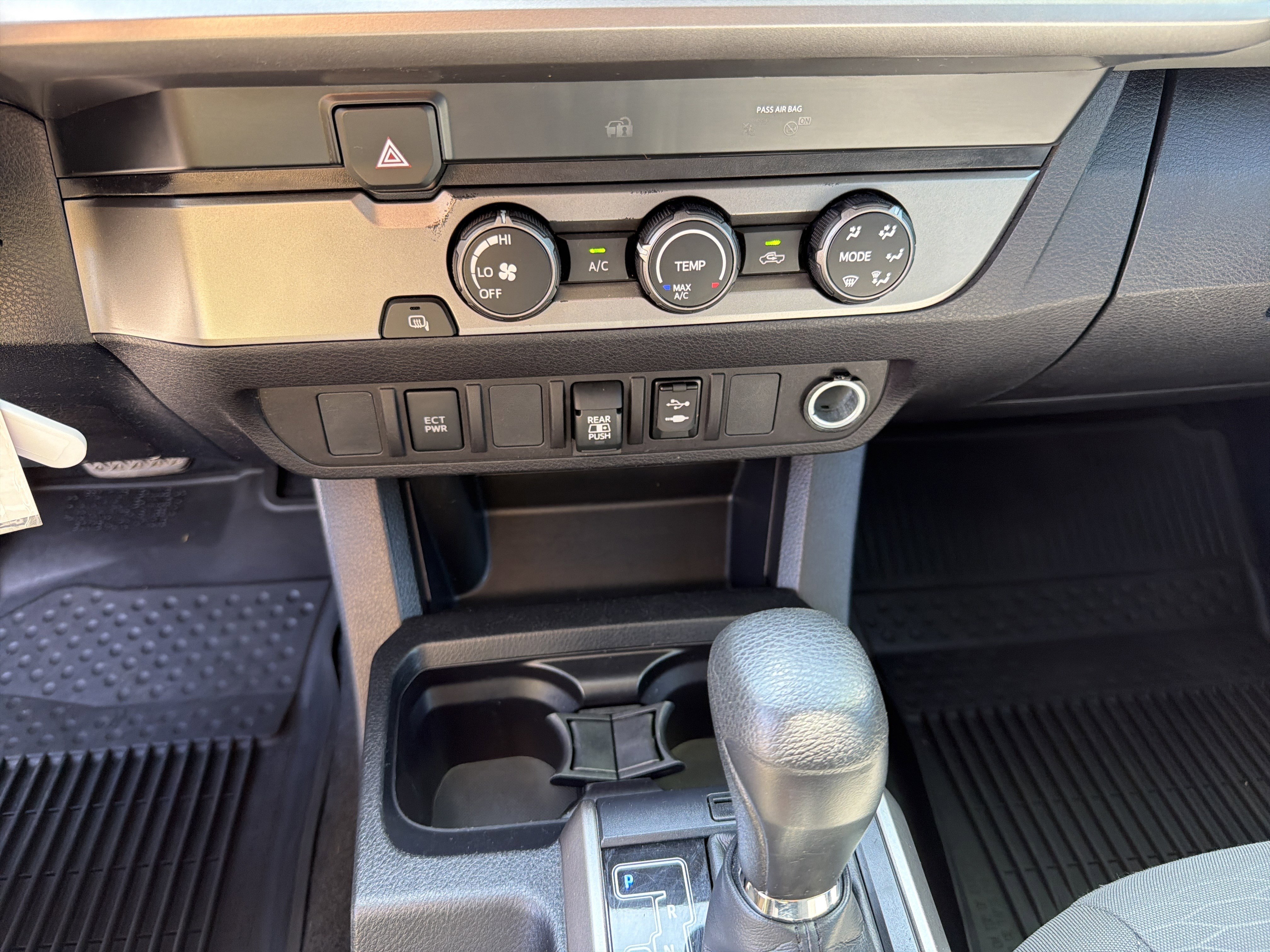 Used 2019 Toyota Tacoma SR5 image 8