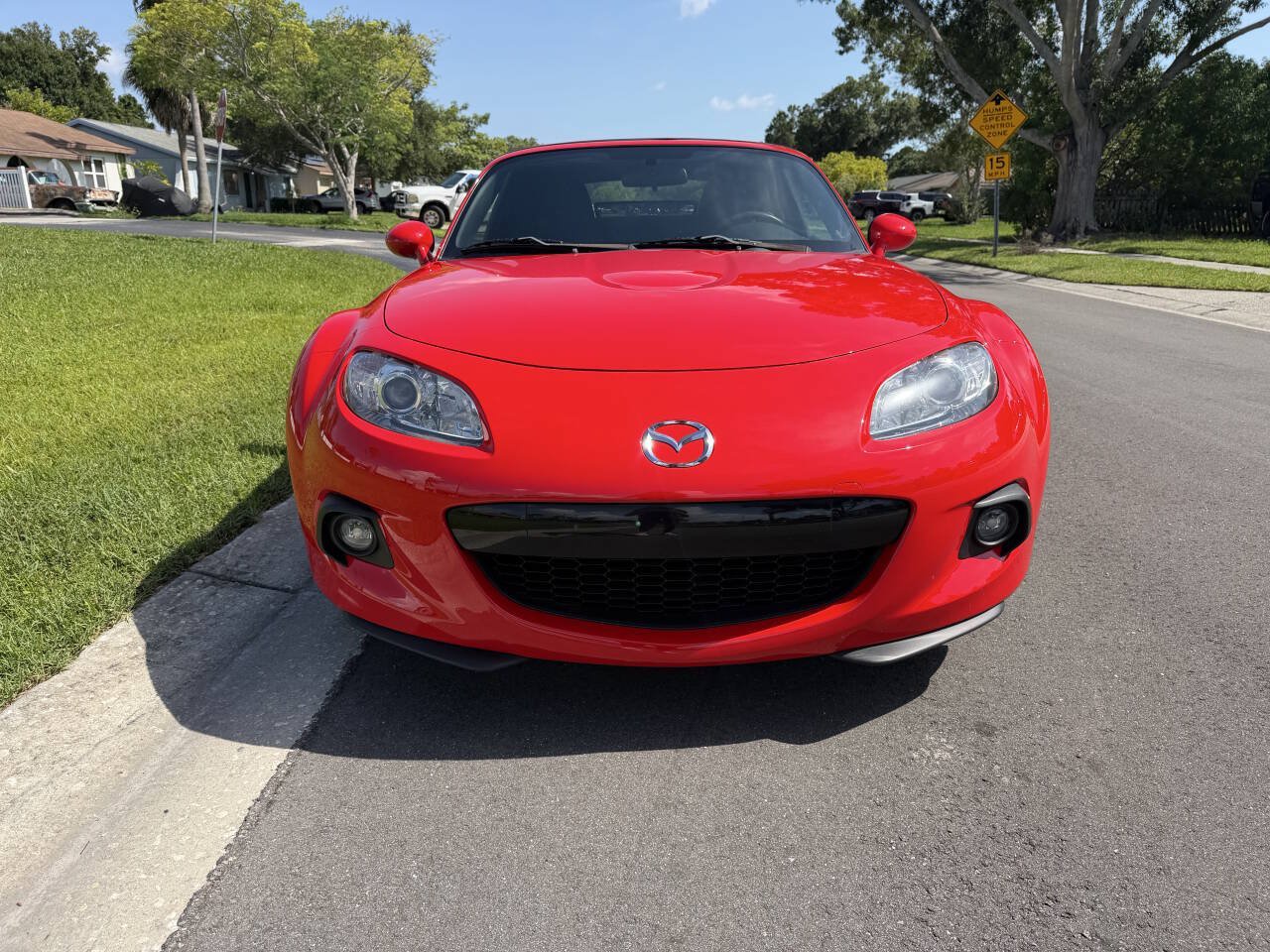 Used 2013 MAZDA MX-5 Miata Sport RWD image 5