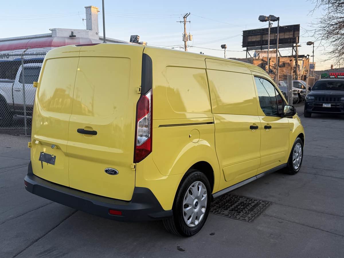 Used 2015 Ford Transit Connect XLT image 5