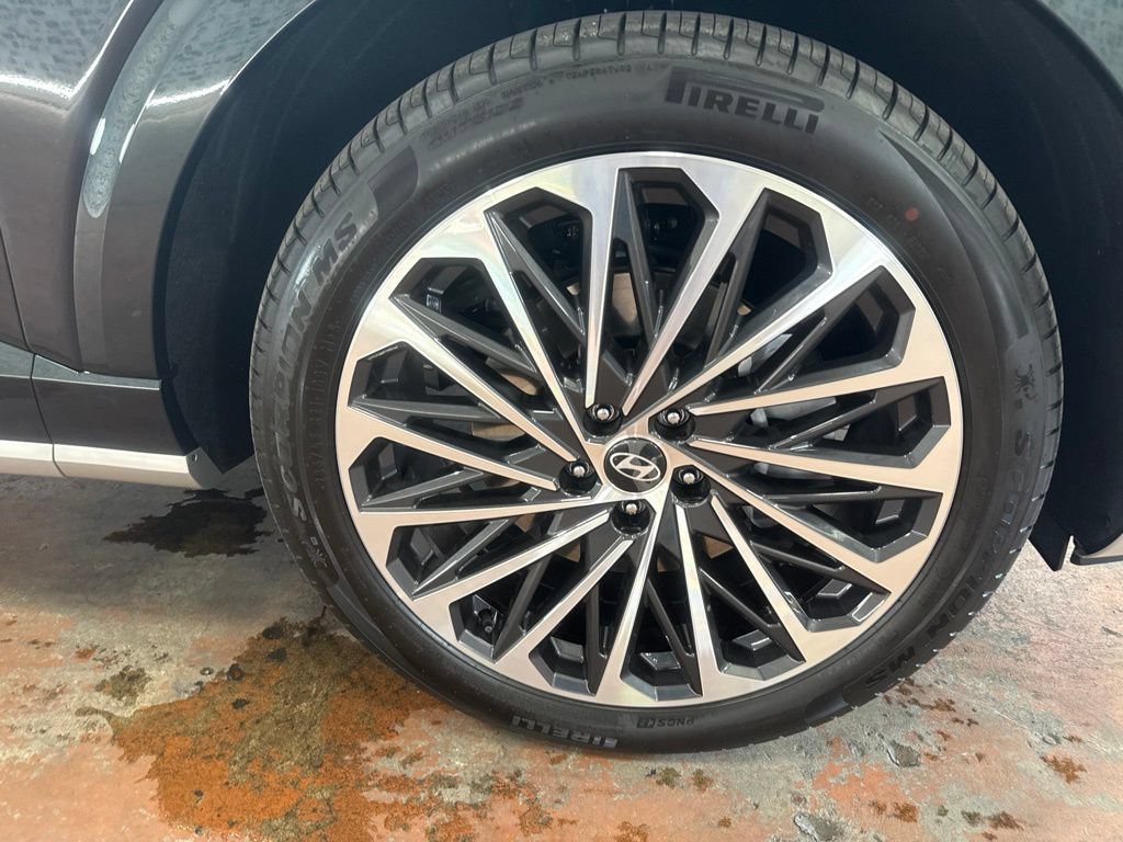 New 2027 Hyundai Palisade Calligraphy FWD image 11