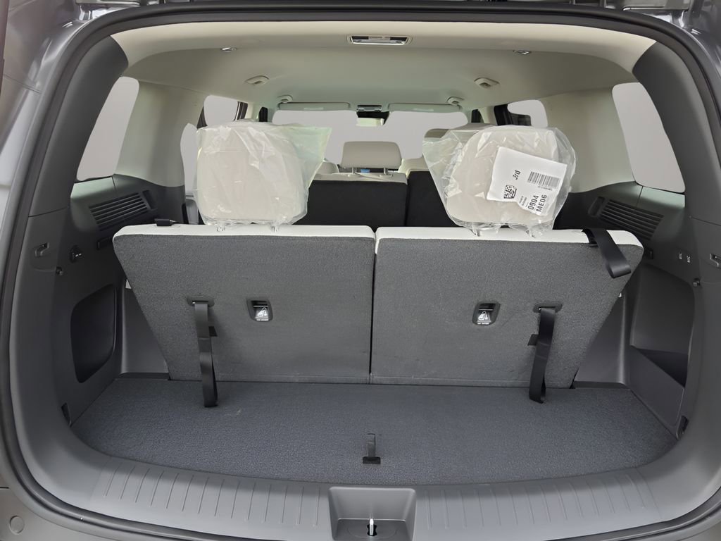 New 2026 Hyundai Santa Fe SE image 28