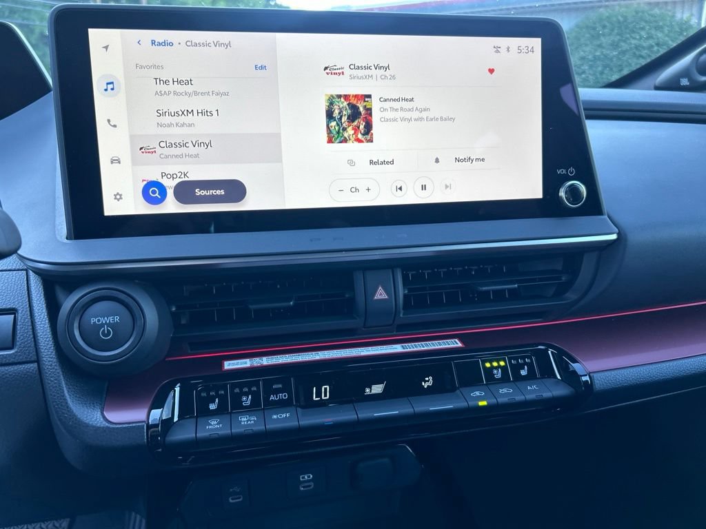 New 2026 Toyota Prius Plug-In Hybrid FWD image 18