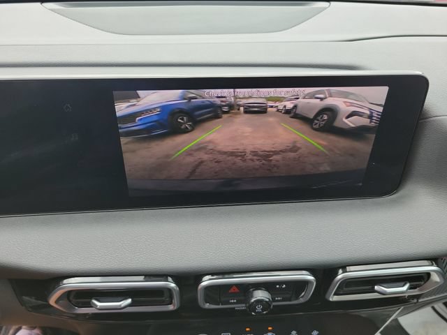 Used 2026 Nissan Sentra SR w/ Floor Mat Package FWD image 21