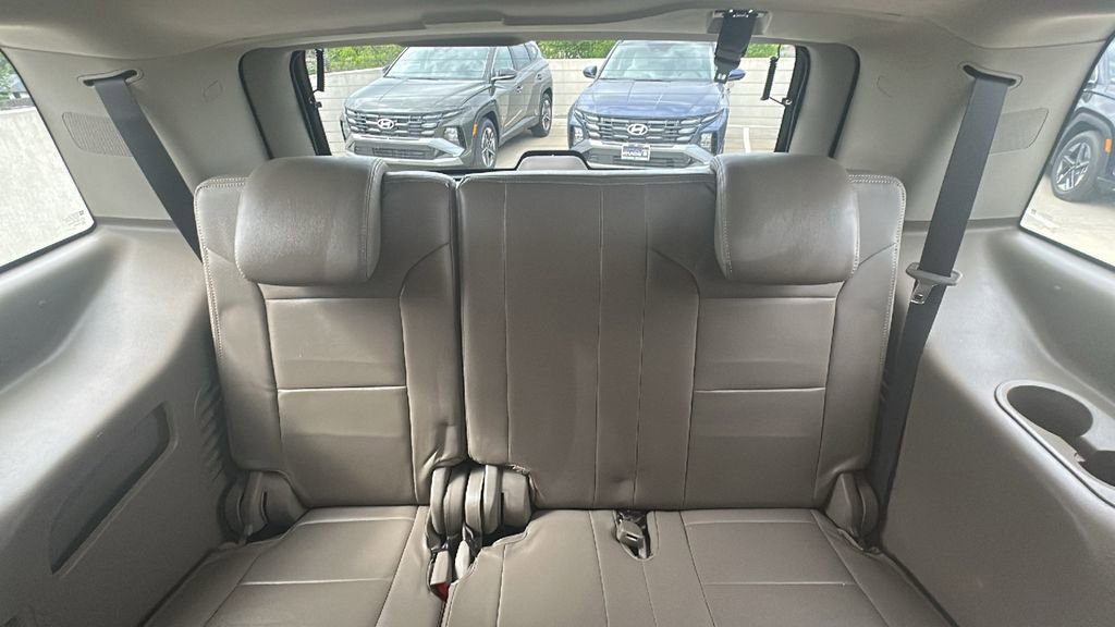 Used 2017 Chevrolet Tahoe LS RWD image 30