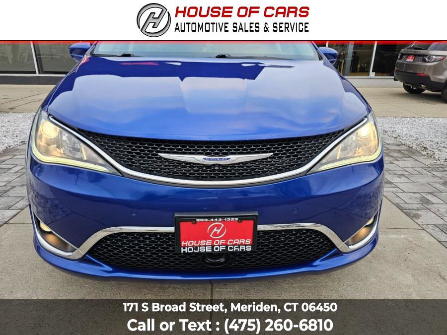 Used 2019 Chrysler Pacifica Touring-L w/ Advanced Safetytec Group image 10