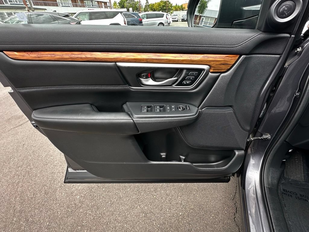 Used 2020 Honda CR-V Touring image 17