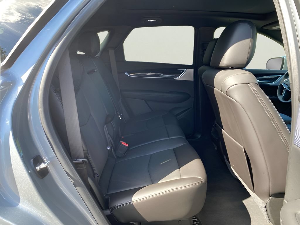 Certified 2024 Cadillac XT5 Premium Luxury AWD/4WD image 16