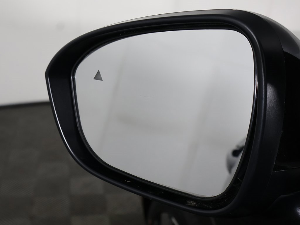 New 2025 Mitsubishi Outlander SE image 38