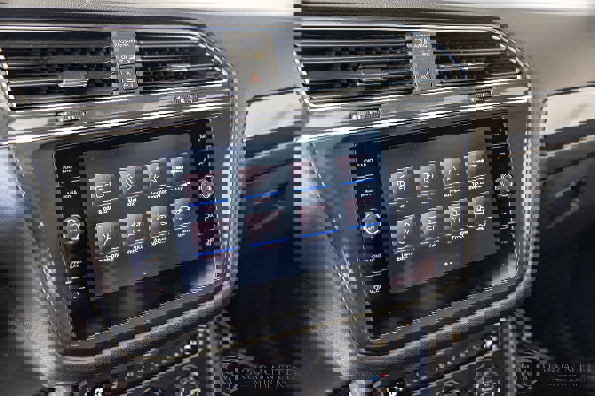 Used 2019 Volkswagen Tiguan SEL Premium image 28