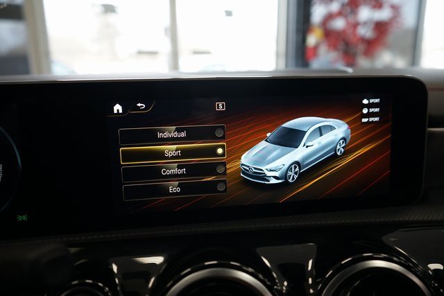 Used 2020 Mercedes-Benz CLA 250 4MATIC image 38