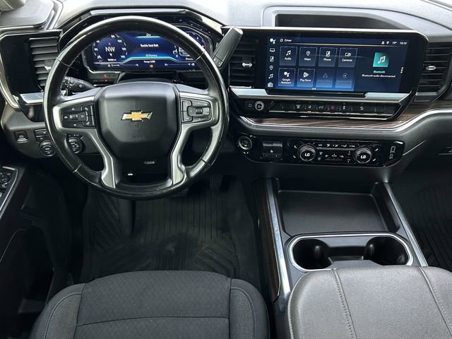 Used 2024 Chevrolet Silverado 2500 LT AWD/4WD image 12