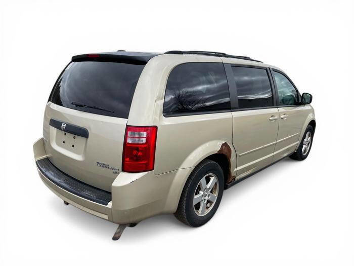 Used 2010 Dodge Grand Caravan Hero image 5
