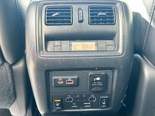 Used 2019 Nissan Pathfinder Platinum image 29