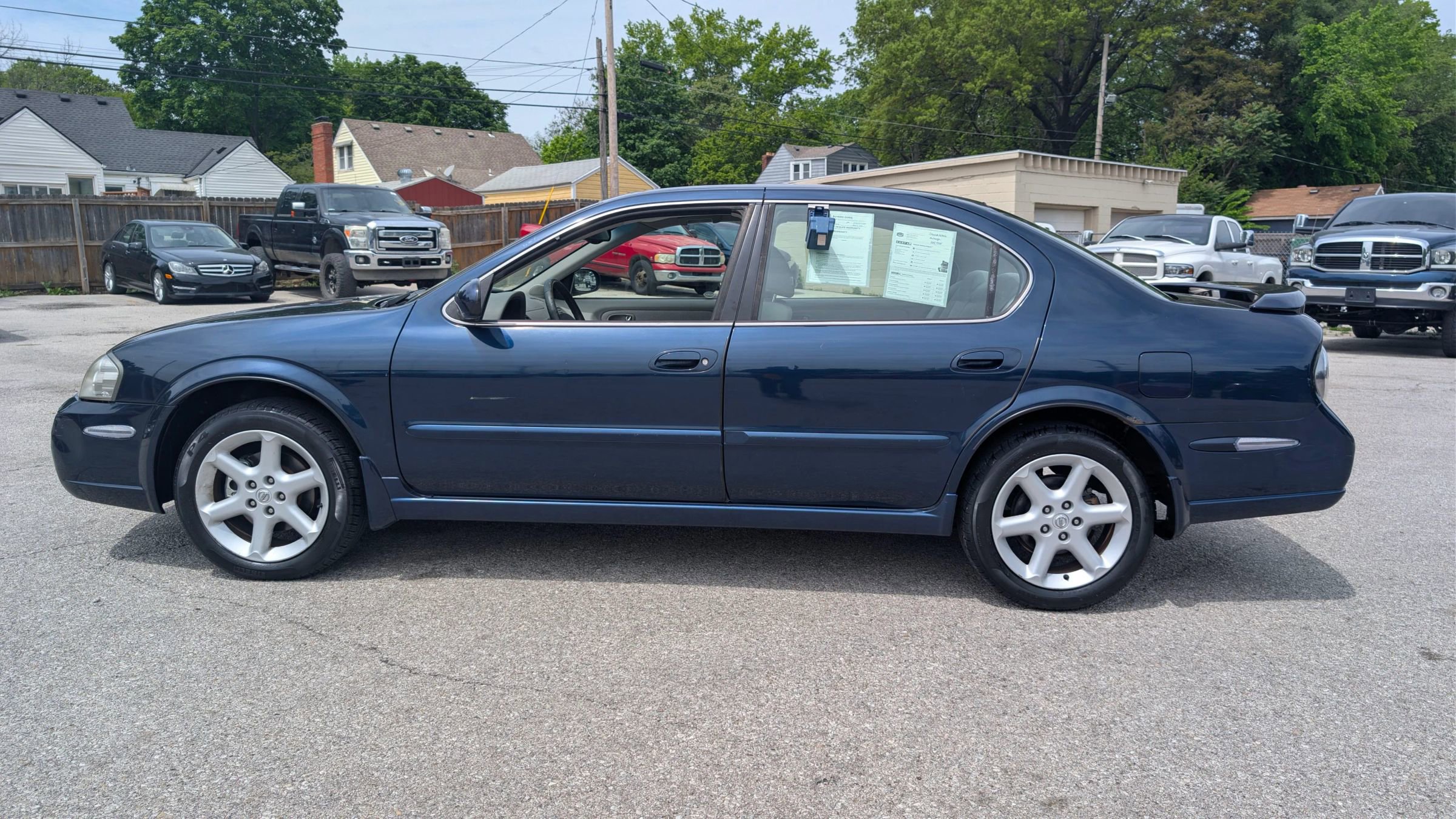 Used 2003 Nissan Maxima SE FWD image 2