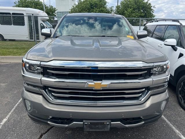 Used 2017 Chevrolet Silverado 1500 High Country AWD/4WD image 2