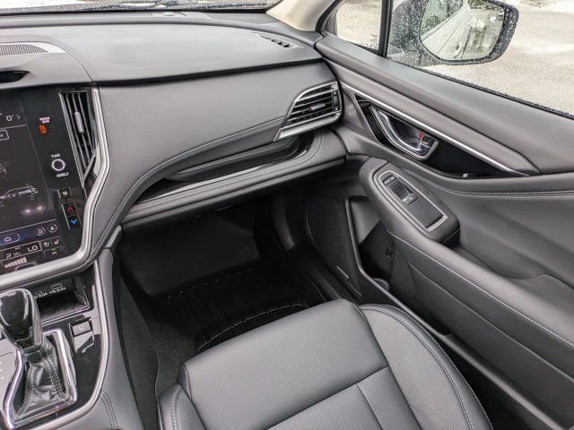 Used 2025 Subaru Outback Touring XT w/ Tech Package 3 AWD/4WD image 17