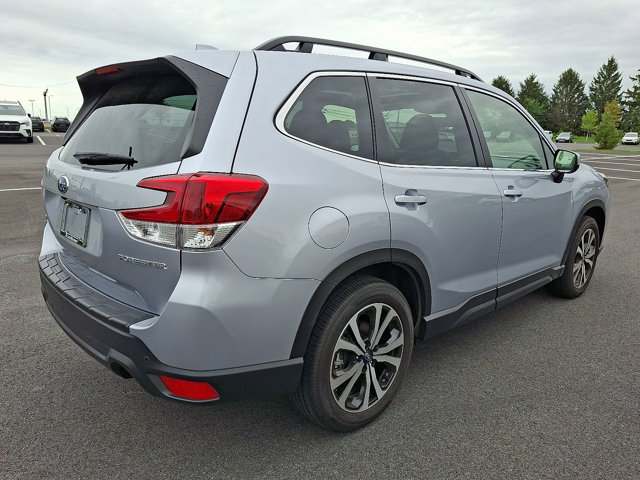 Used 2023 Subaru Forester Limited AWD/4WD image 8