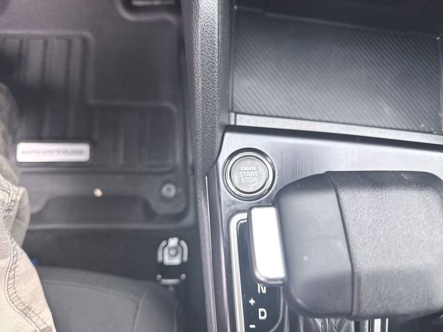 Used 2026 Kia Sportage LX w/ LX Convenience Package image 16