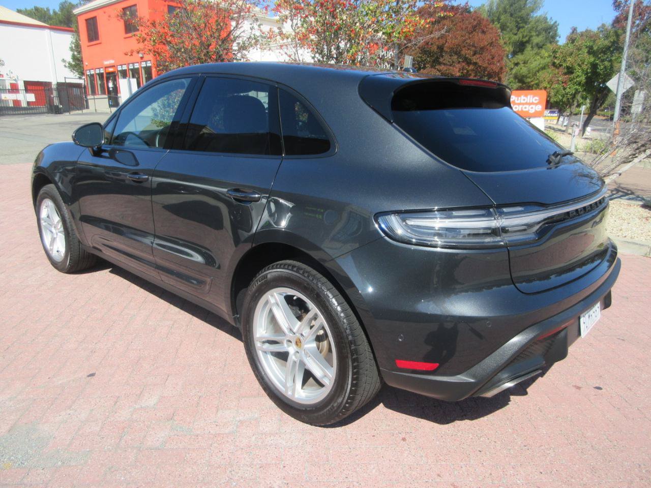 Used 2025 Porsche Macan w/ Premium Package Plus AWD/4WD image 79
