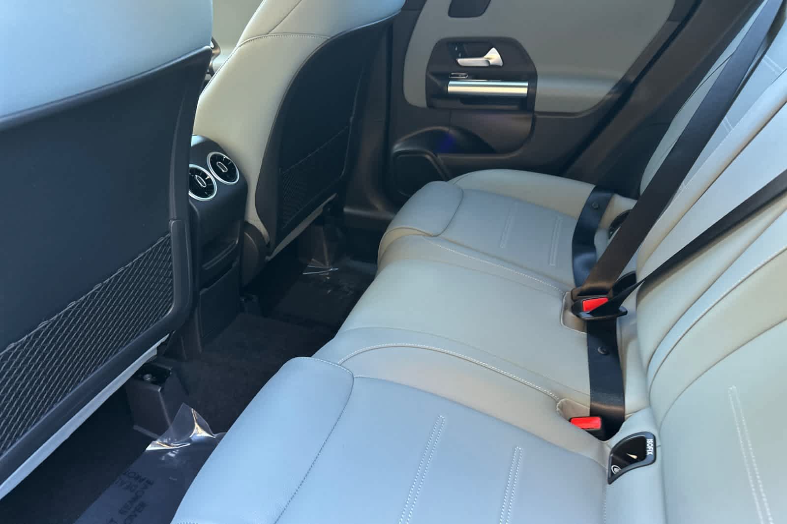 Certified 2026 Mercedes-Benz GLA 250 4MATIC image 11