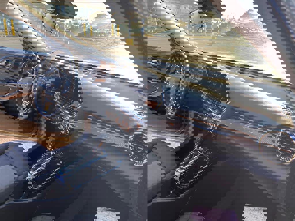 Used 2025 Chevrolet Trax ACTIV w/ Sunroof Package image 21