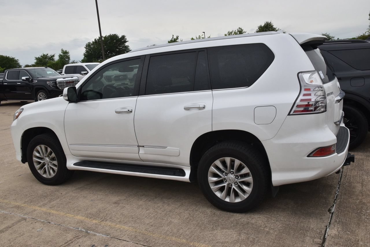 Used 2018 Lexus GX 460 Premium w/ Premium Package AWD/4WD image 9