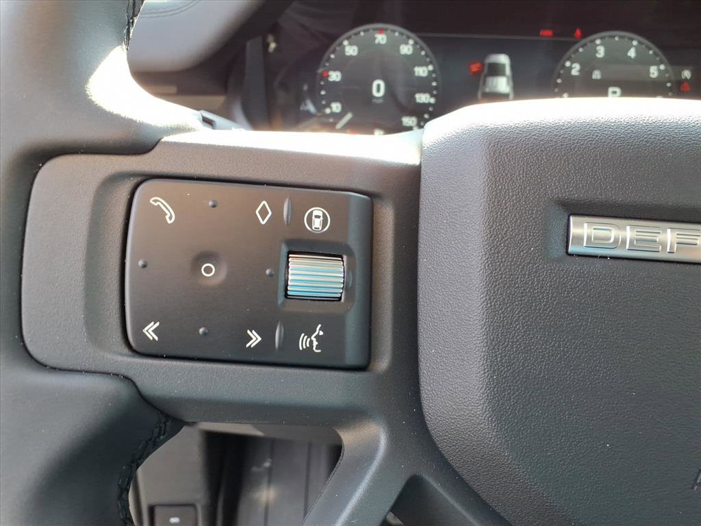 New 2026 Land Rover Defender 110 S image 18