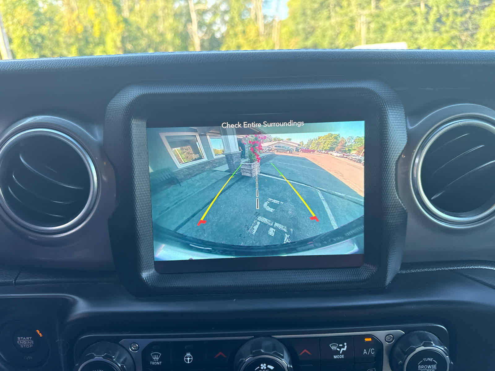 Certified 2021 Jeep Wrangler Unlimited Sahara AWD/4WD image 26