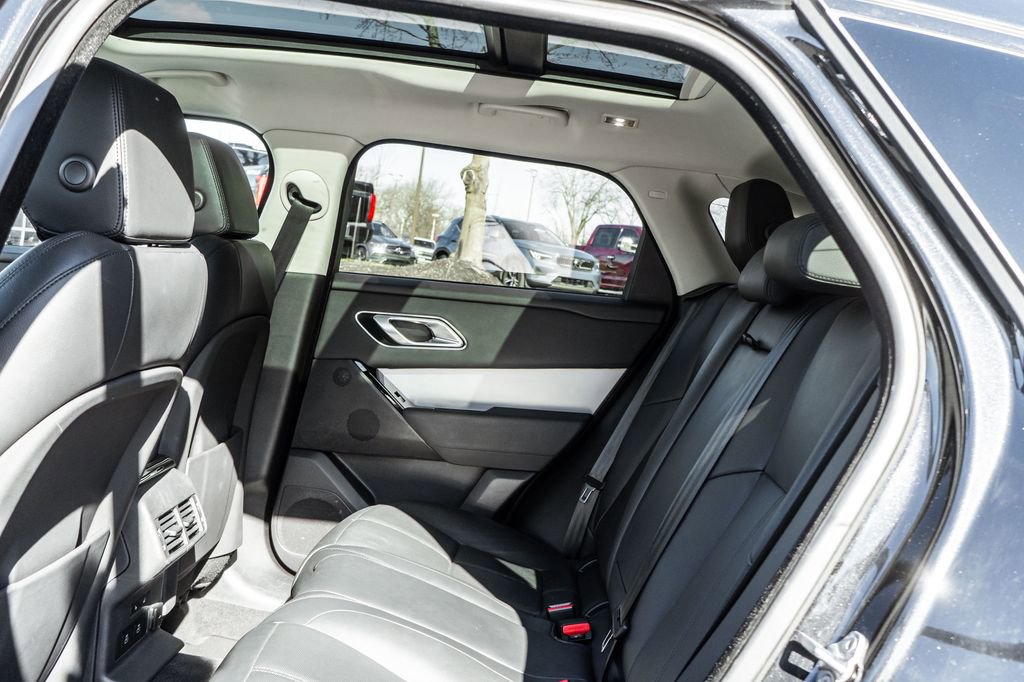 Used 2024 Land Rover Range Rover Velar S image 21