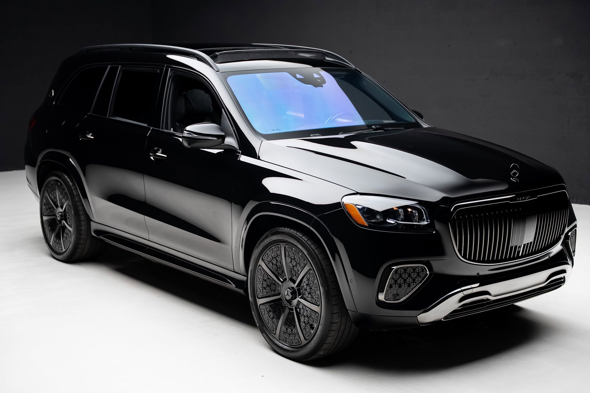 Used 2025 Mercedes-Benz Maybach GLS 600 4MATIC image 43