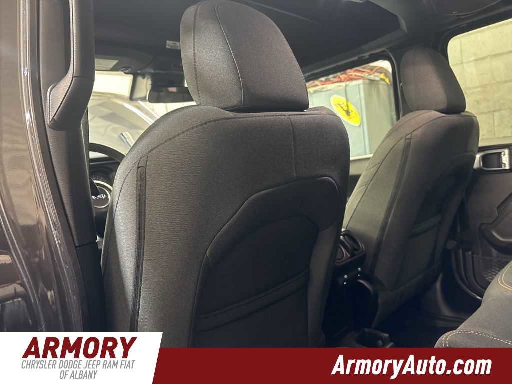 Used 2024 Jeep Wrangler Willys image 22
