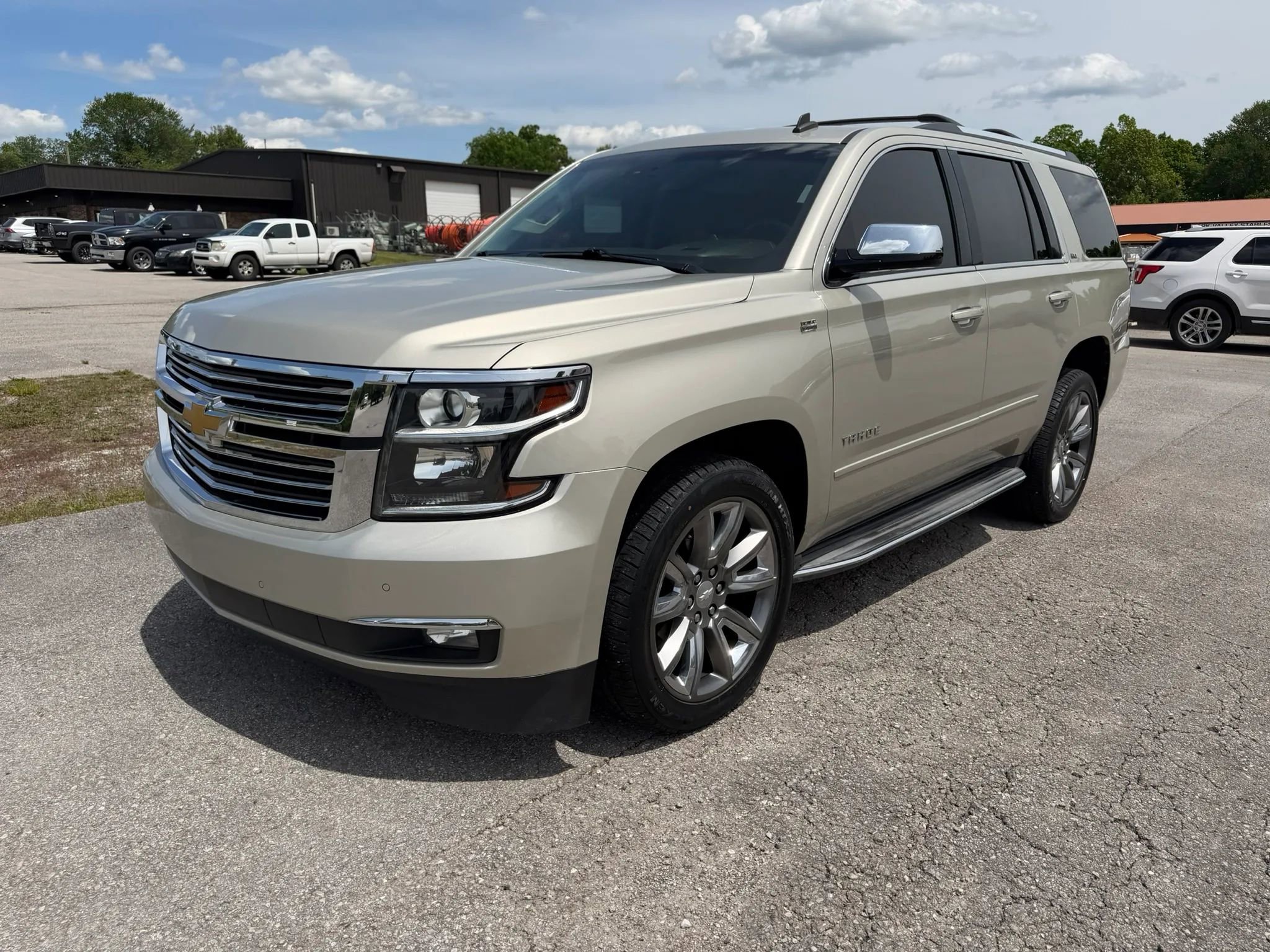 Used 2015 Chevrolet Tahoe LTZ AWD/4WD image 36