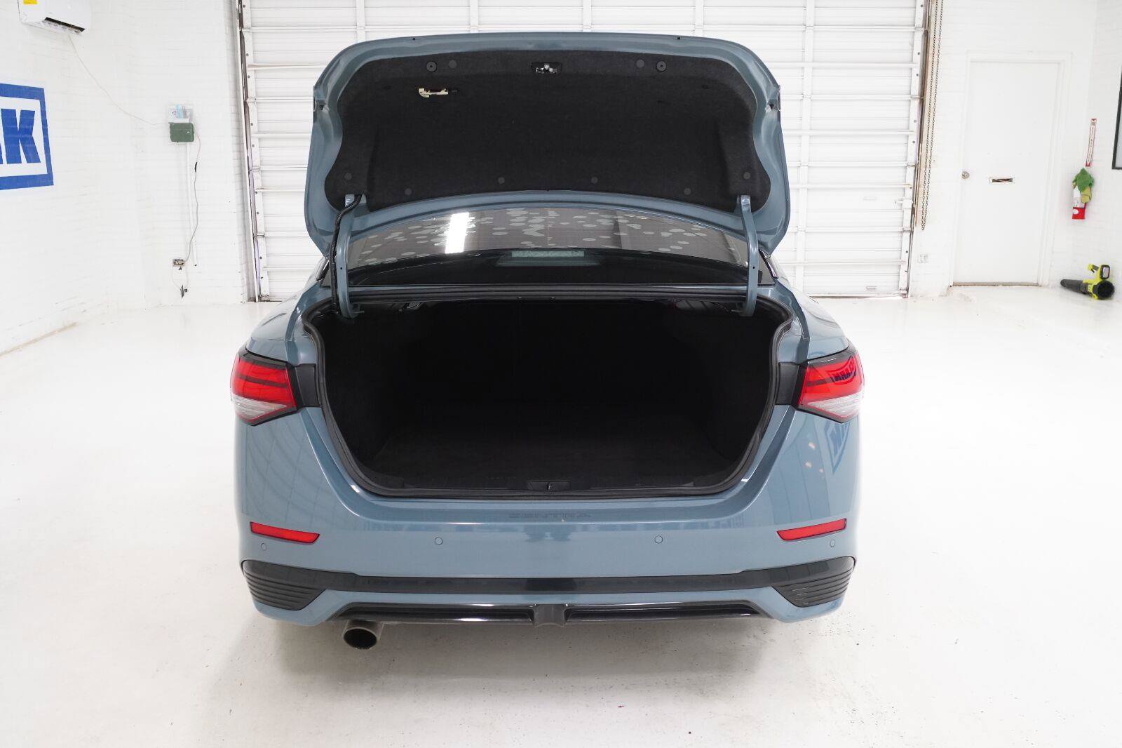 Used 2024 Nissan Sentra SR FWD image 25