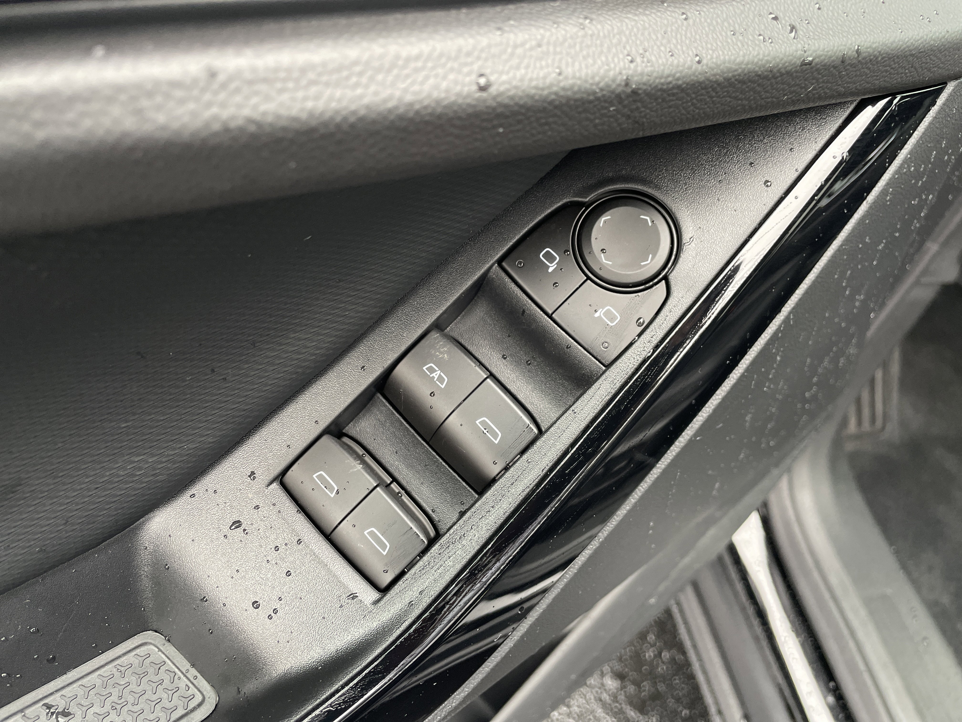 Certified 2026 Chevrolet Equinox LT w/ Convenience Package II image 21