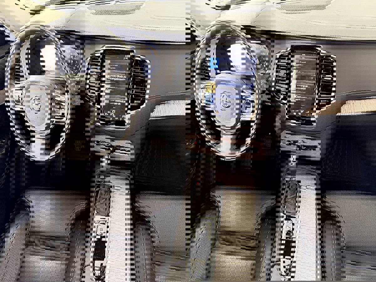 Used 2022 Volvo XC90 T6 Inscription w/ Advanced Package image 24