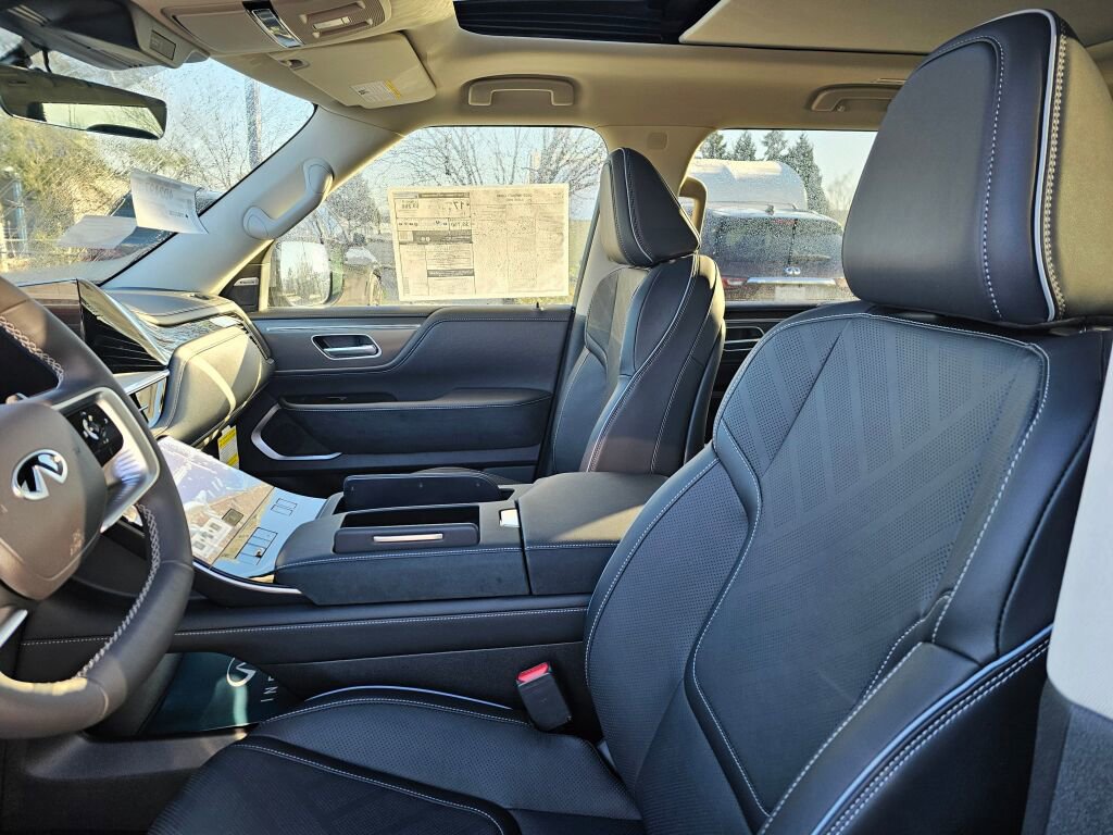 New 2025 INFINITI QX80 Luxe image 26