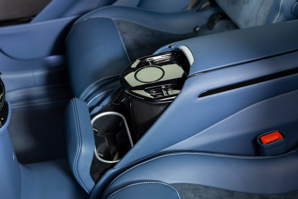 Certified 2025 Ferrari Purosangue AWD/4WD image 48