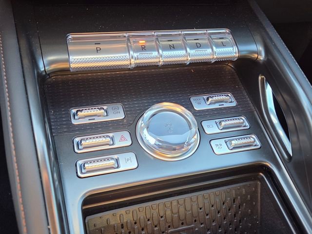 Used 2025 Lincoln Nautilus Reserve w/ Jet Appearance Package image 21