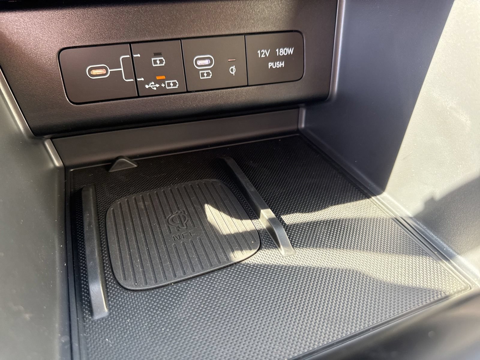 Used 2025 Hyundai Sonata Limited FWD image 27