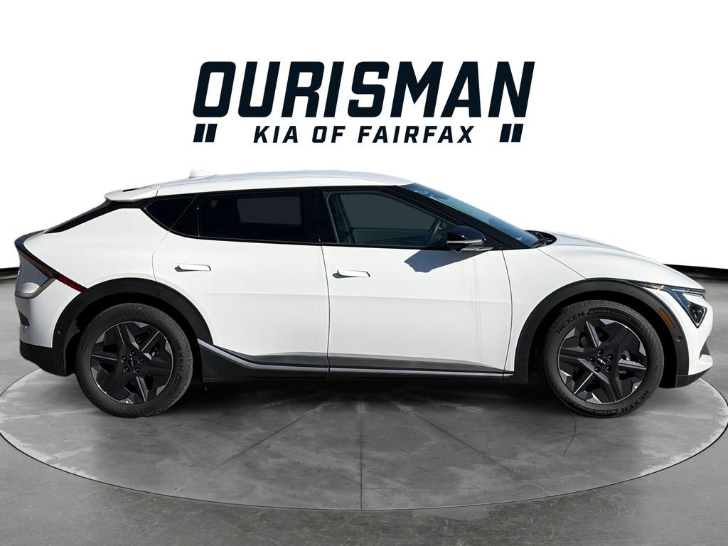 New 2025 Kia EV6 Light w/ Light LR Technology Package AWD/4WD image 7