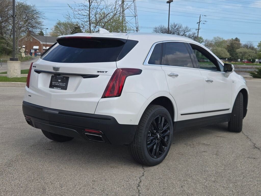 New 2026 Cadillac XT5 Premium Luxury w/ LPO, ONYX Package image 11