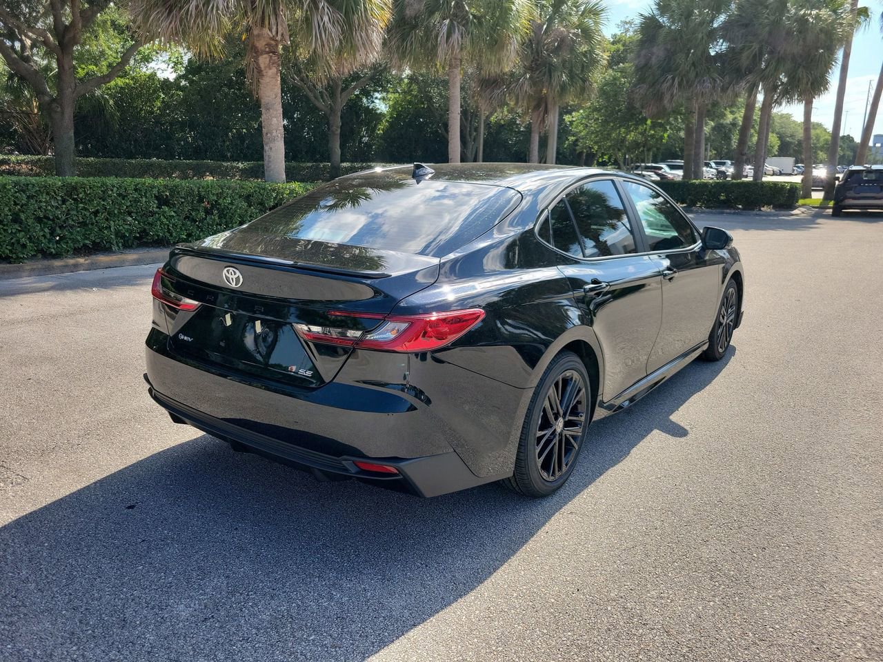 New 2026 Toyota Camry SE FWD image 3