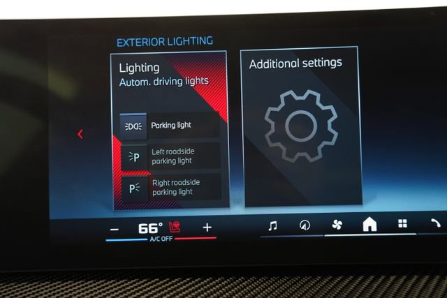 Used 2026 BMW X7 M60i image 49