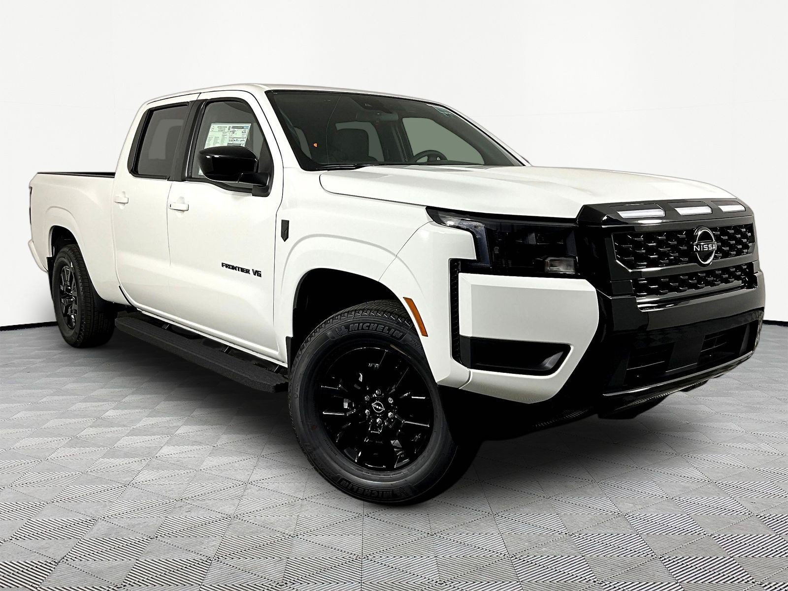 New 2027 Nissan Frontier SV w/ SV Convenience Package AWD/4WD image 3