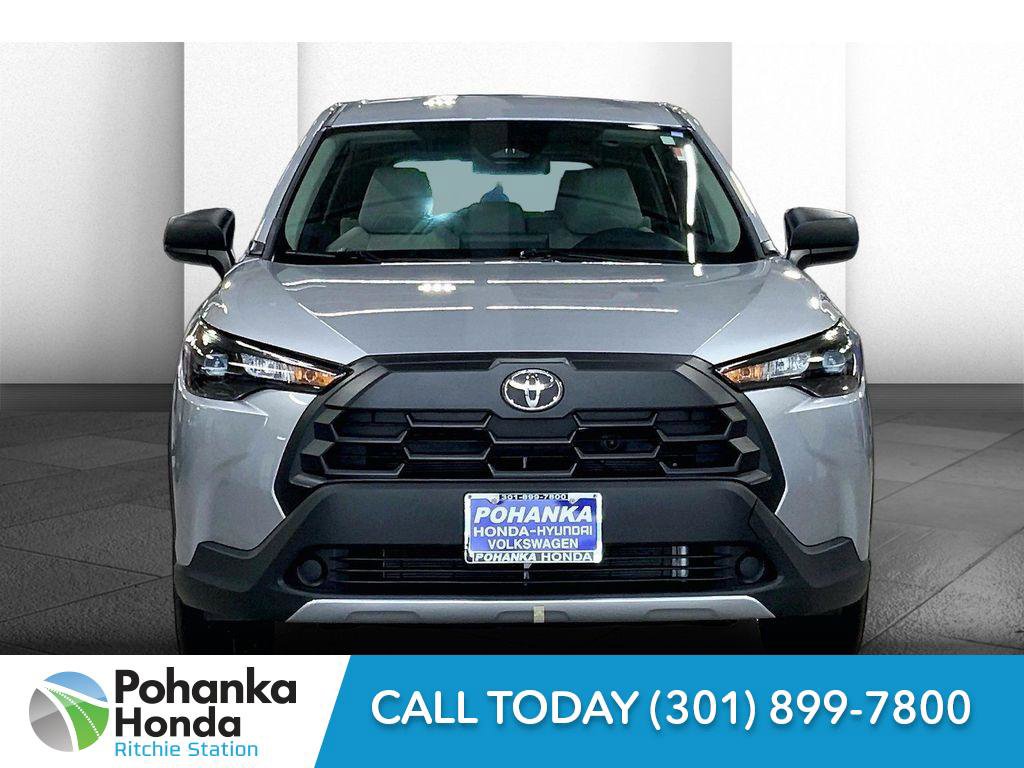 Used 2026 Toyota Corolla Cross L AWD/4WD image 2